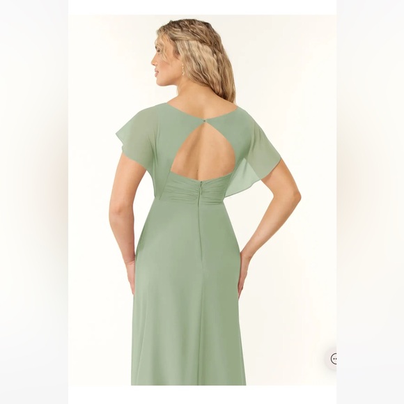 Azazie Rylee - Picture 3 of 5